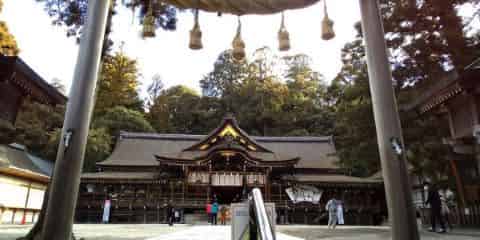大神神社の拝殿